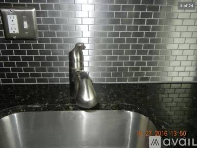 Main picture of 102 Tasker St