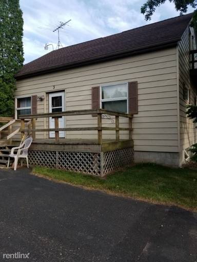 Main picture of 320 Sawmill Ln