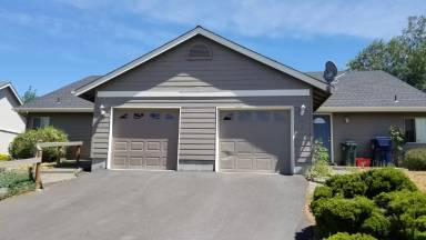 Main picture of 1211 NE Dawson Dr
