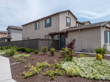 Main picture of 4013 Lofgren Ave