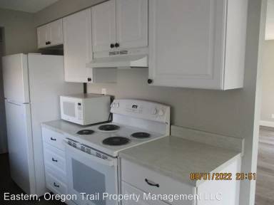 Main picture of Pendleton Point Apartments