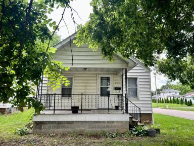 Main picture of 2360 S 9th St