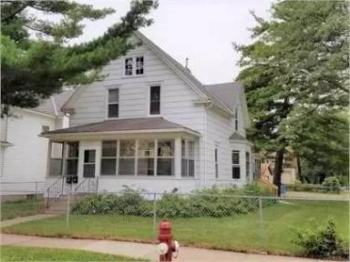 Main picture of 4049 DuPont Ave N