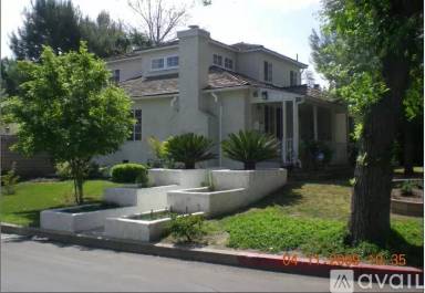Main picture of 4764 Norwich Ave