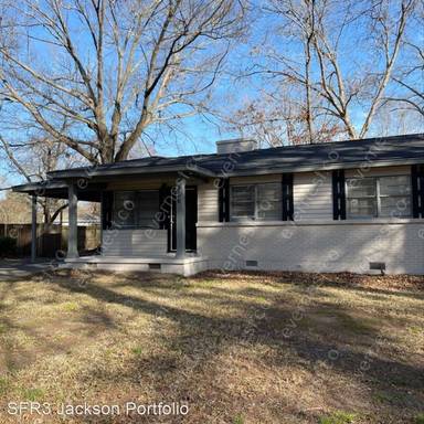 Main picture of 306 Lionel Rd