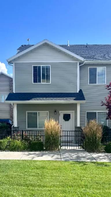 Main picture of 425 W 1595 N