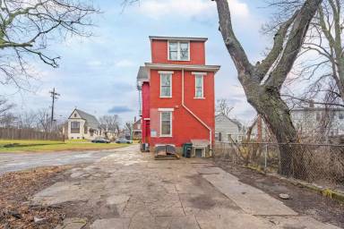 Main picture of 2612 Stanton Ave