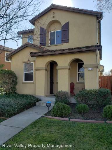 Main picture of 5433 Noyack Way