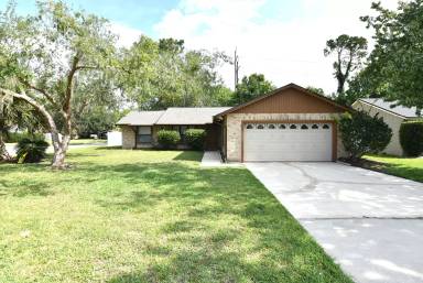 Main picture of 101 Mockingbird Ln