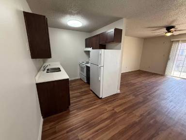 Main picture of 4020 N Meridian Ave
