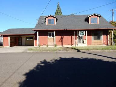 Main picture of 102 Smith St