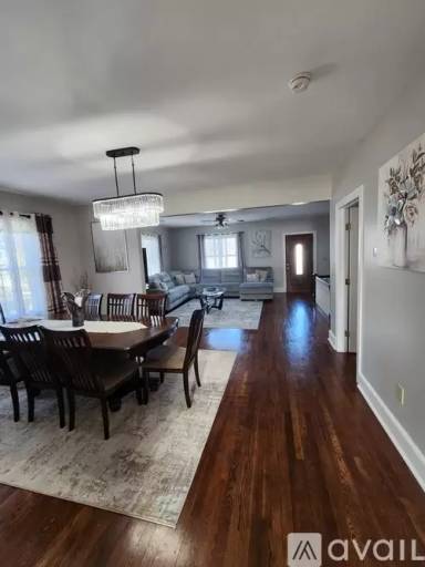 Main picture of 313 Montauk Ave