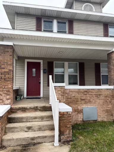 Main picture of 118 W 8th St