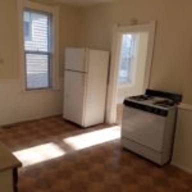 Main picture of 2654 N Bremen St