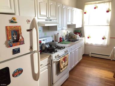 Main picture of 10 Buckley Ave