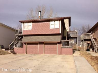 Main picture of 8702 NW 82nd Ter