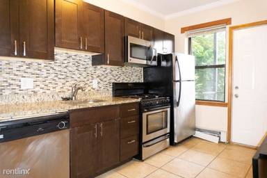 Main picture of 435 Walnut Ave