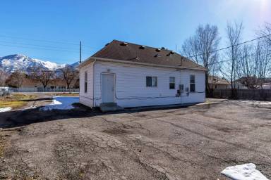 Main picture of 206 S 1600 W