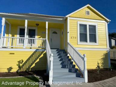 Main picture of 439 E Branch St