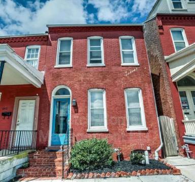 Main picture of 643 W Orange St