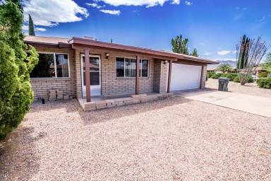 Main picture of 964 N Catalina Dr