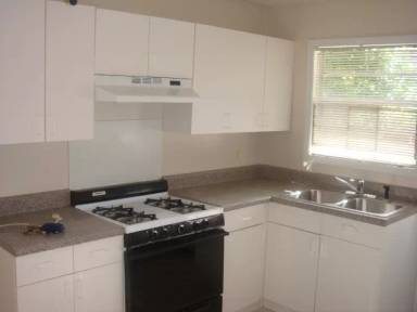 Main picture of 985 Greenwood Ave NE