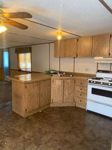 Main picture of 145900 Moon Rd