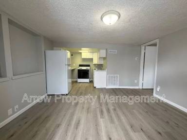 Main picture of 2840 Starr St