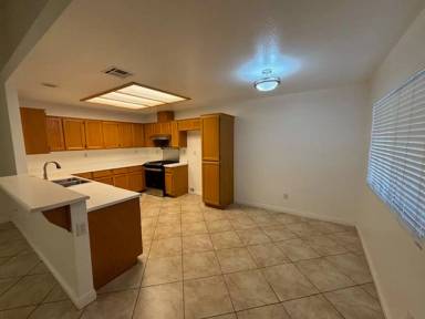 Main picture of 374 Solano Ave