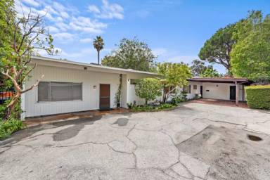 Main picture of 419 S Saltair Ave