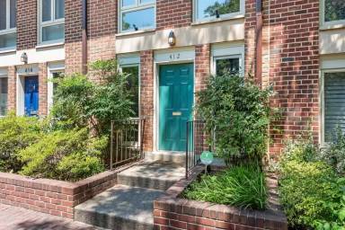 Main picture of 412 S Hanover St