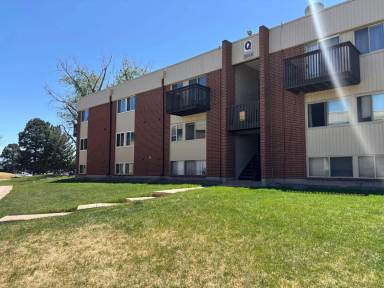 Main picture of 3653 S Sheridan Blvd