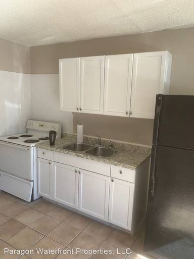Main picture of 812 E Lotus Ave