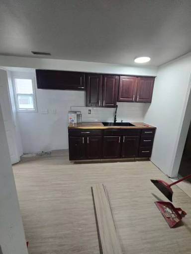 Main picture of 716 Dakota Ave