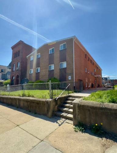 Main picture of 2300 Eutaw Pl