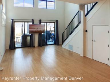 Main picture of 3187 Blake St