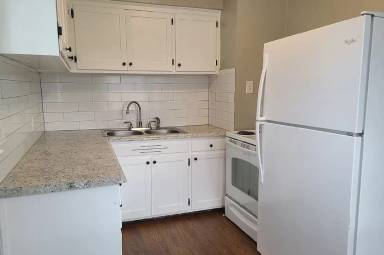 Main picture of 5903 N Post St