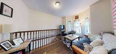 Main picture of 13 Seckle St