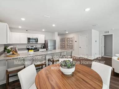 Main picture of 2460 NW 23rd Ave