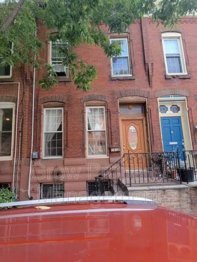 Main picture of 1837 S 15th St