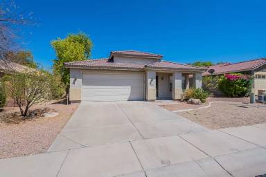 Main picture of 9009 S 11th Pl