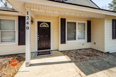 Main picture of 1240 Maryland Dr