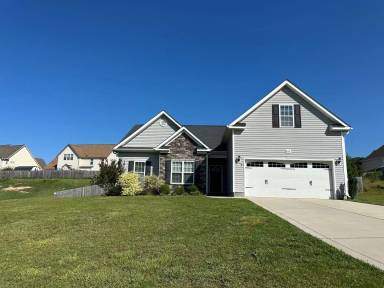 Main picture of 498 New Castle Ln