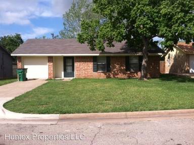 Main picture of 6718 Wren Dr