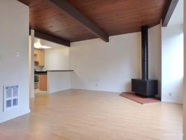 Main picture of Ellis St