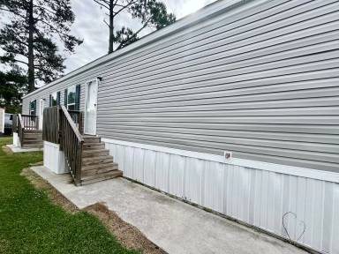 Main picture of 553 Corbin St