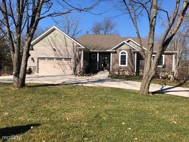Main picture of 2210 Columbia Rd