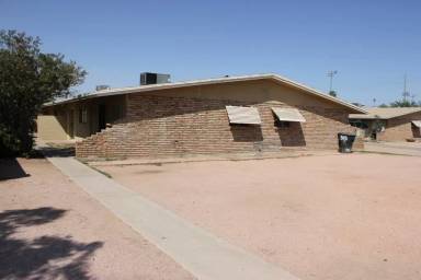 Main picture of 34 W 7th St