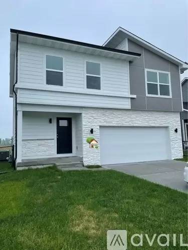 Main picture of 675 SE Drumlin Dr