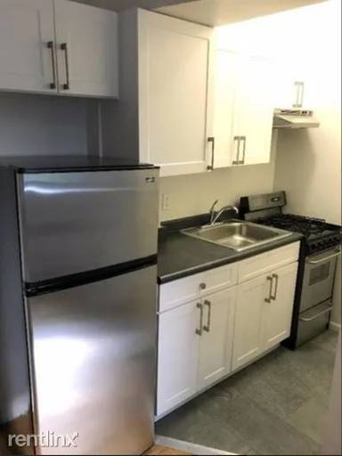 Main picture of 74 Irving Pl